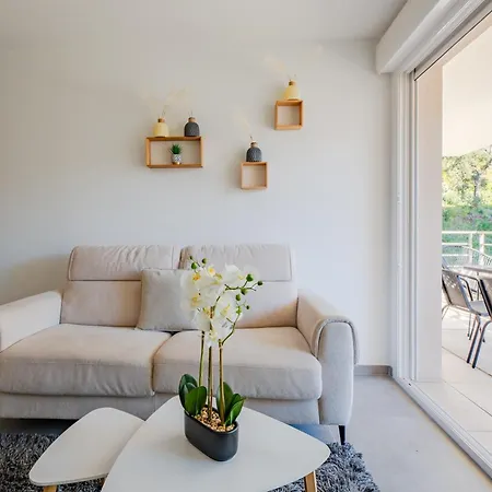 Apartment Le Sunny - Appt Climatise Avec Piscine